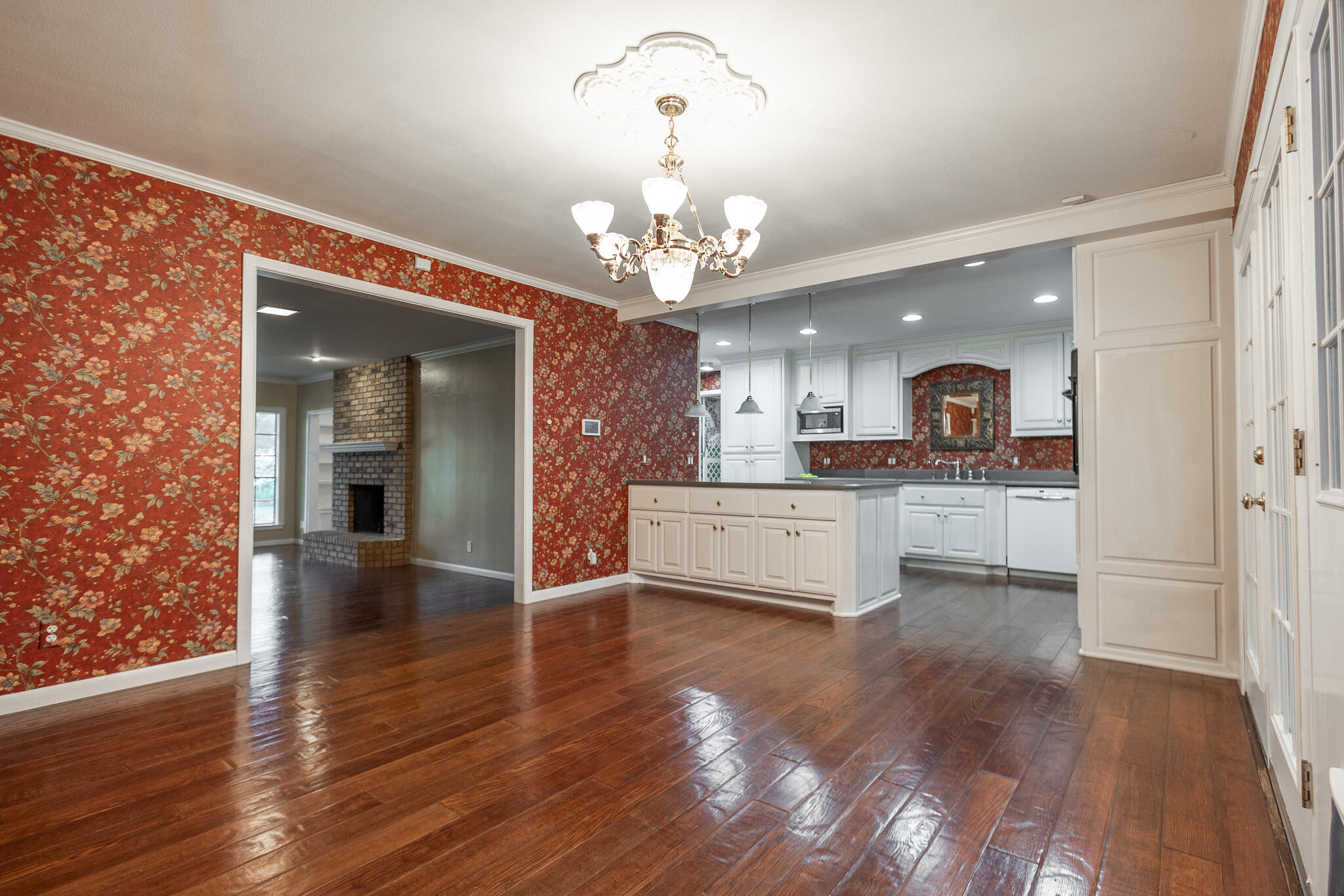 2704 W Twohig Avenue Property Photo 12