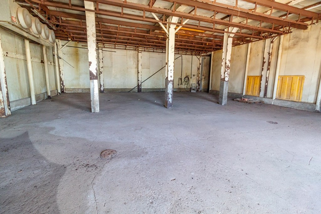 620 S Bell Street Property Photo 2