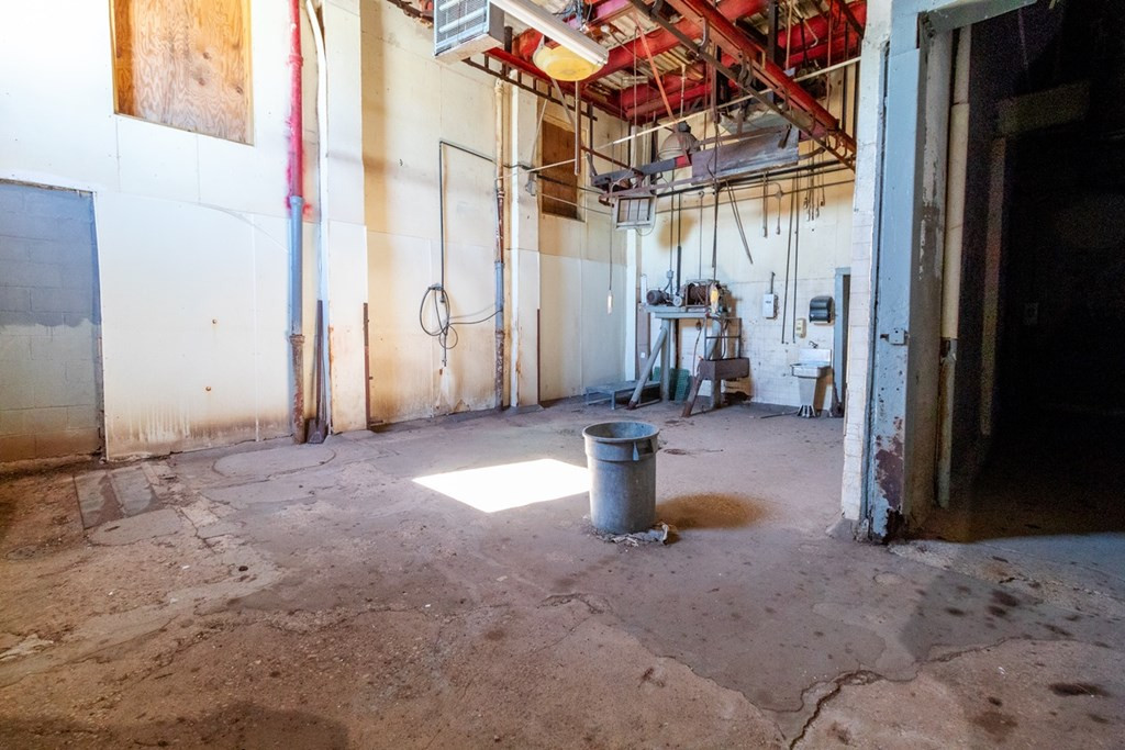 620 S Bell Street Property Photo 9