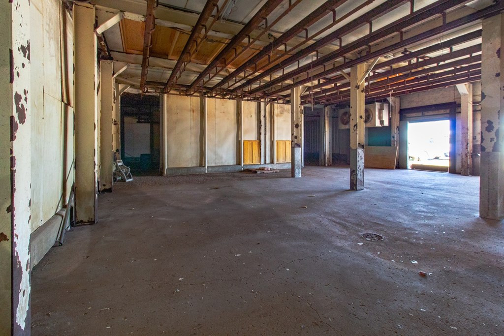 620 S Bell Street Property Photo 13
