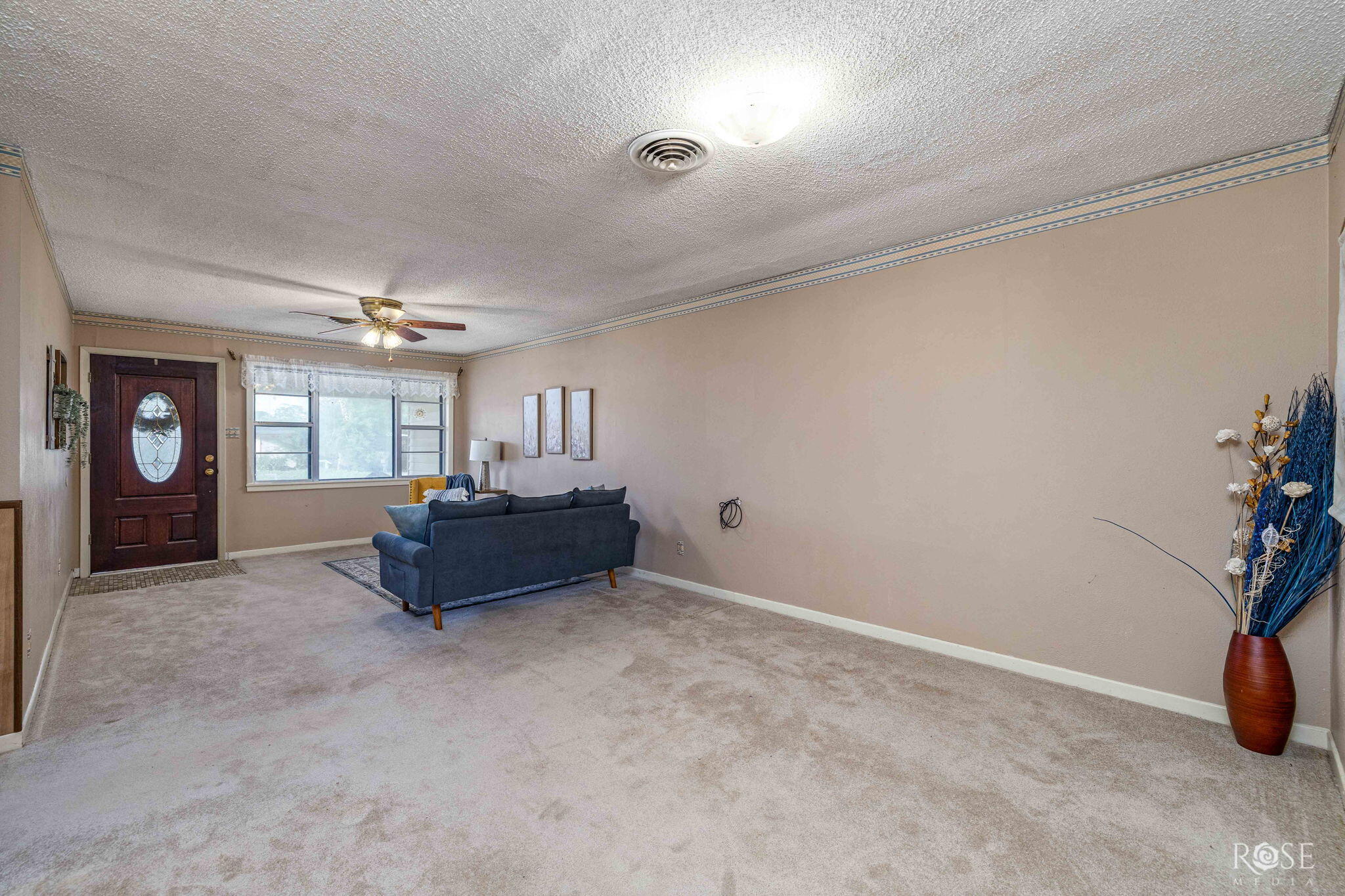 1009 E 8th Street Property Photo 9
