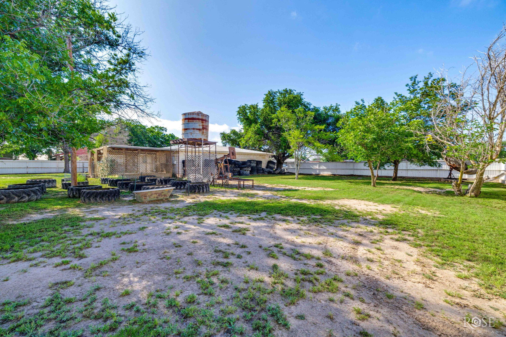 1009 E 8th Street Property Photo 35