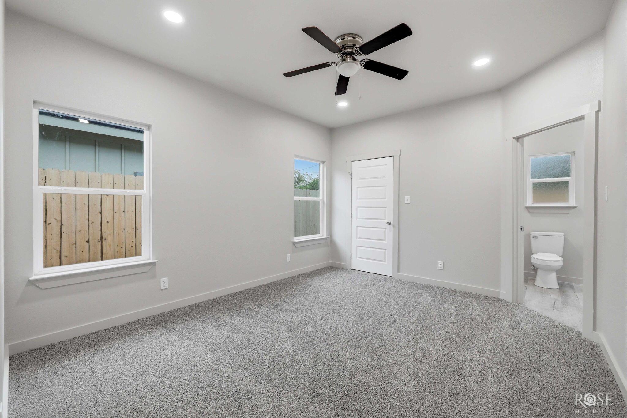 56 E 17th Street Property Photo 8