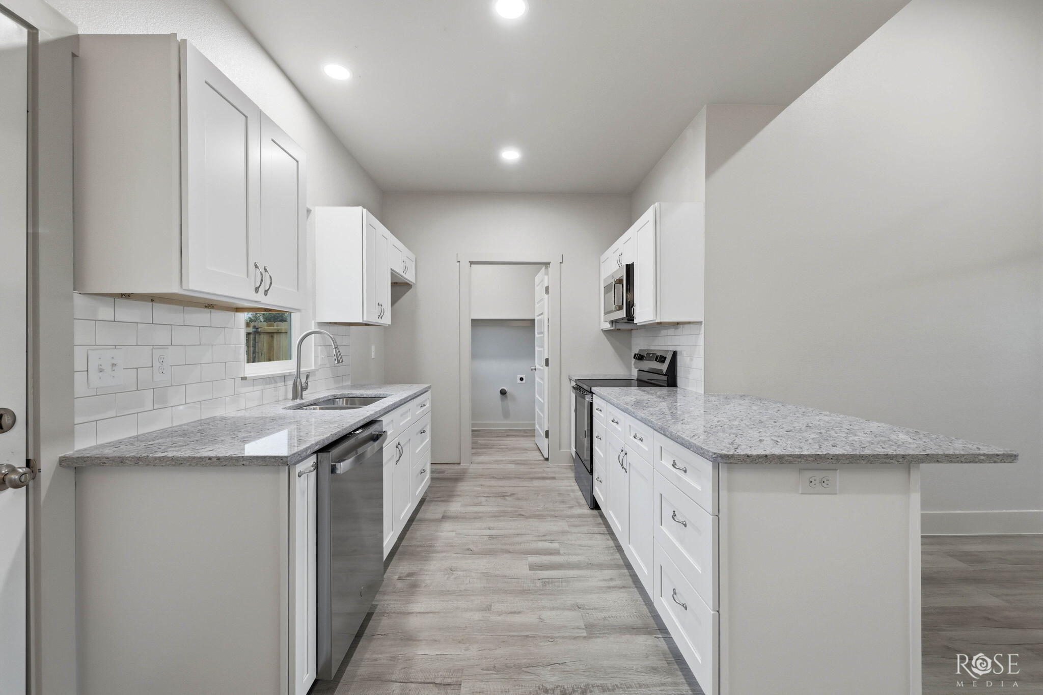 56 E 17th Street Property Photo 17