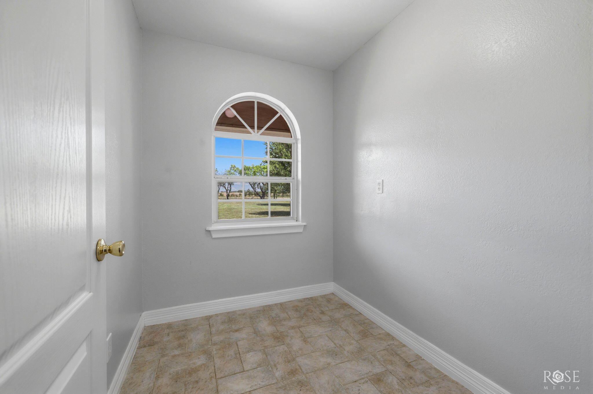 10717 Ballard Road Property Photo 19