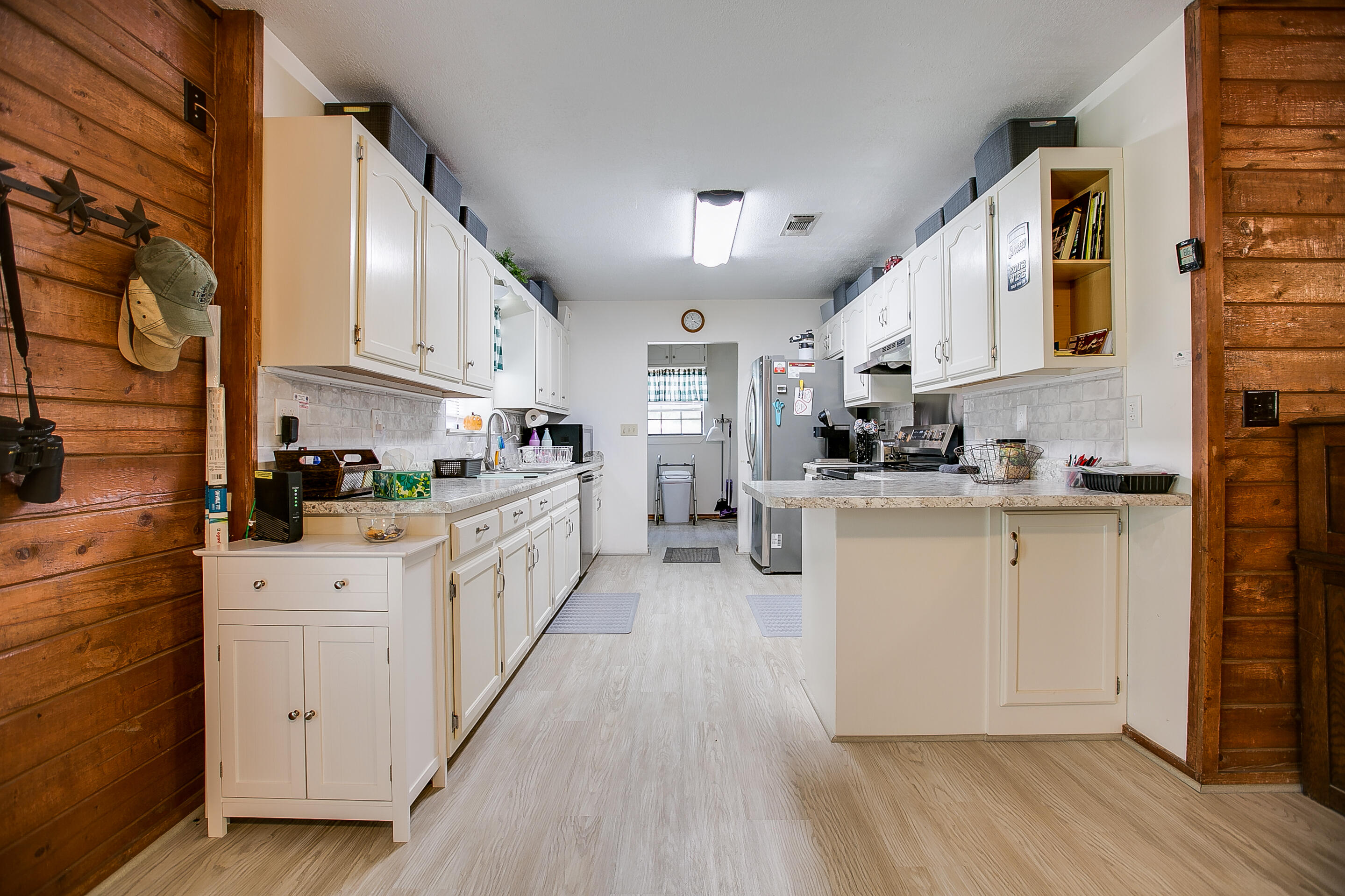 16101 Fitzgerald Drive Property Photo 9