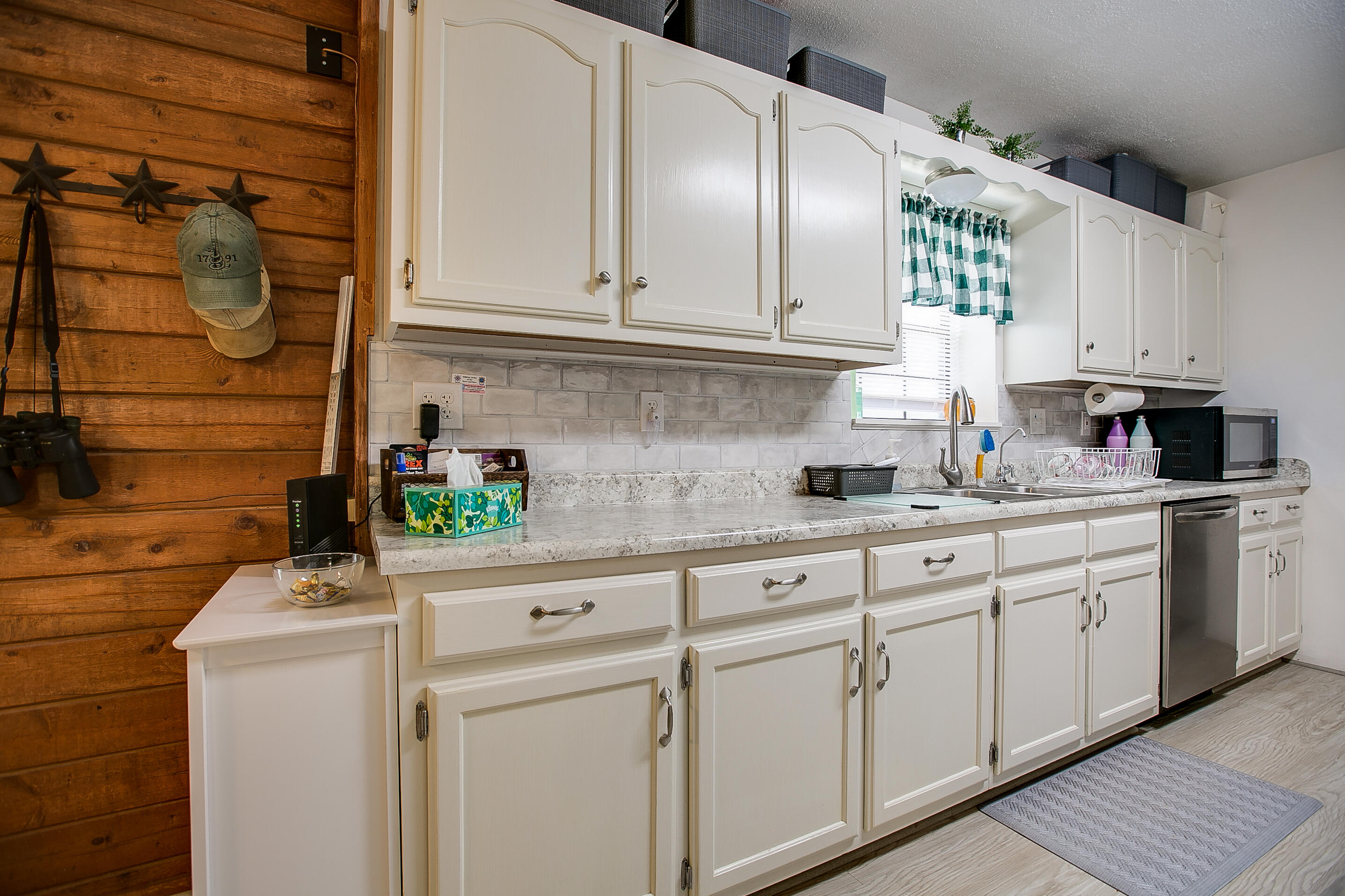 16101 Fitzgerald Drive Property Photo 10