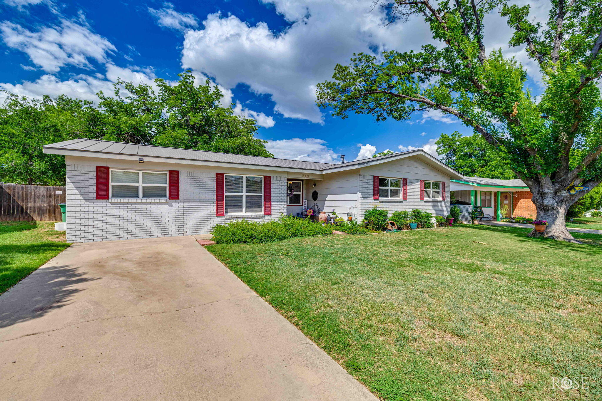 3302 Sac Avenue Property Photo 2