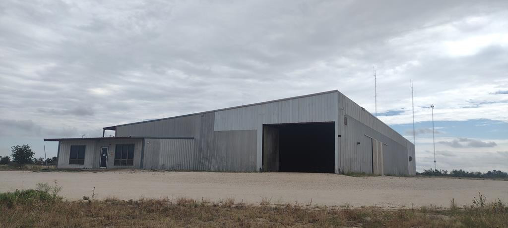 10 Industrial Boulevard Property Photo 1