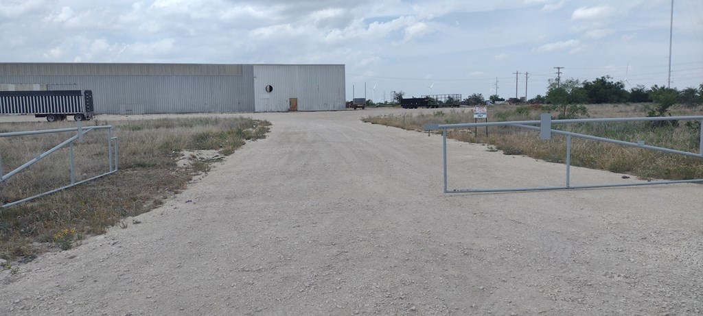 10 Industrial Boulevard Property Photo 2
