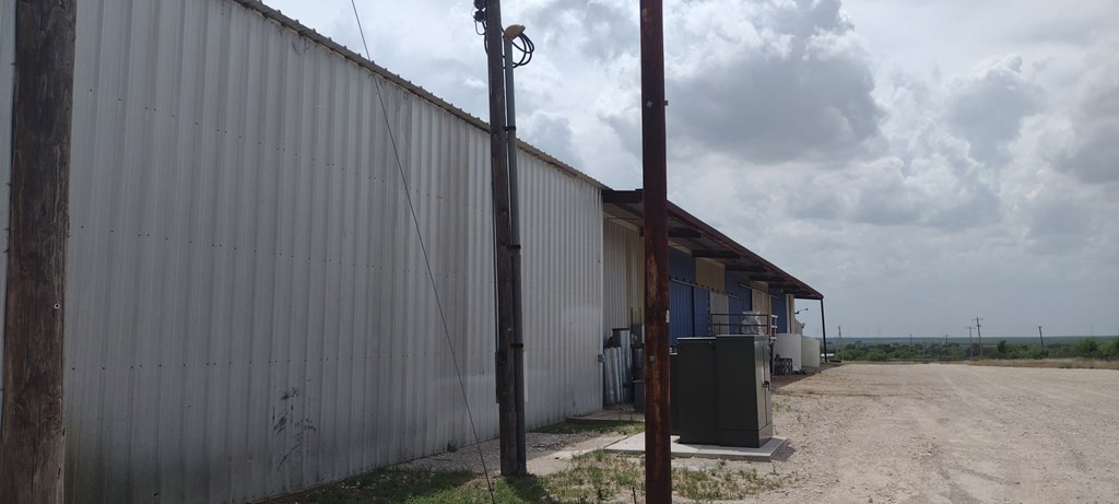 10 Industrial Boulevard Property Photo 8