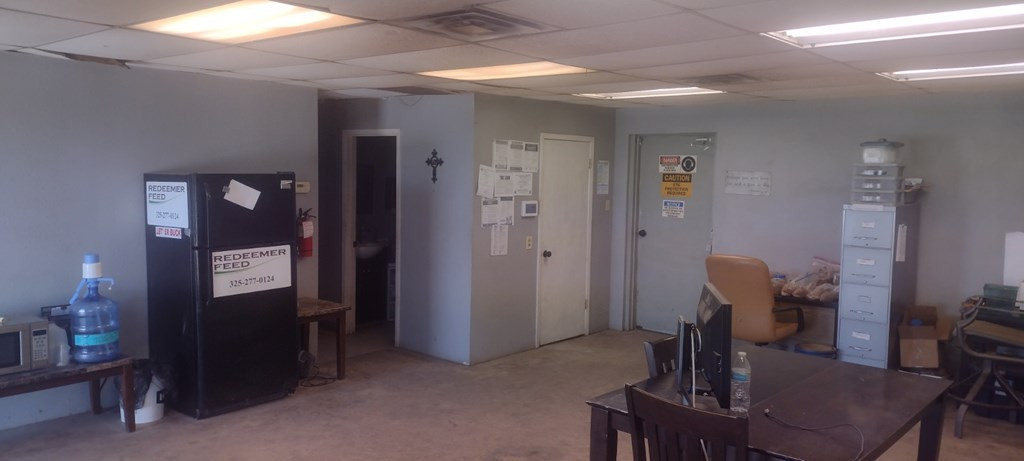 10 Industrial Boulevard Property Photo 19