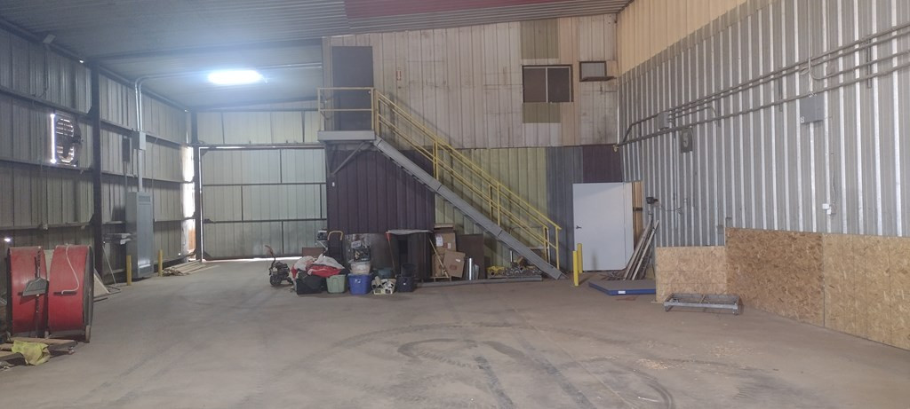 10 Industrial Boulevard Property Photo 22
