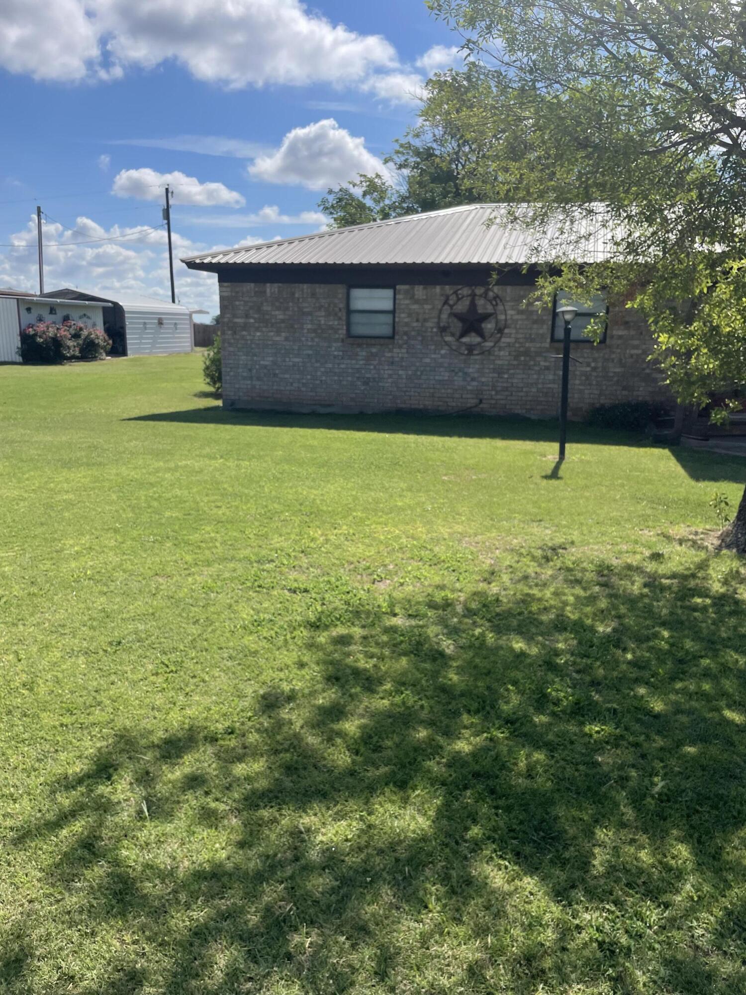 4134 Hawk Avenue Property Photo 4