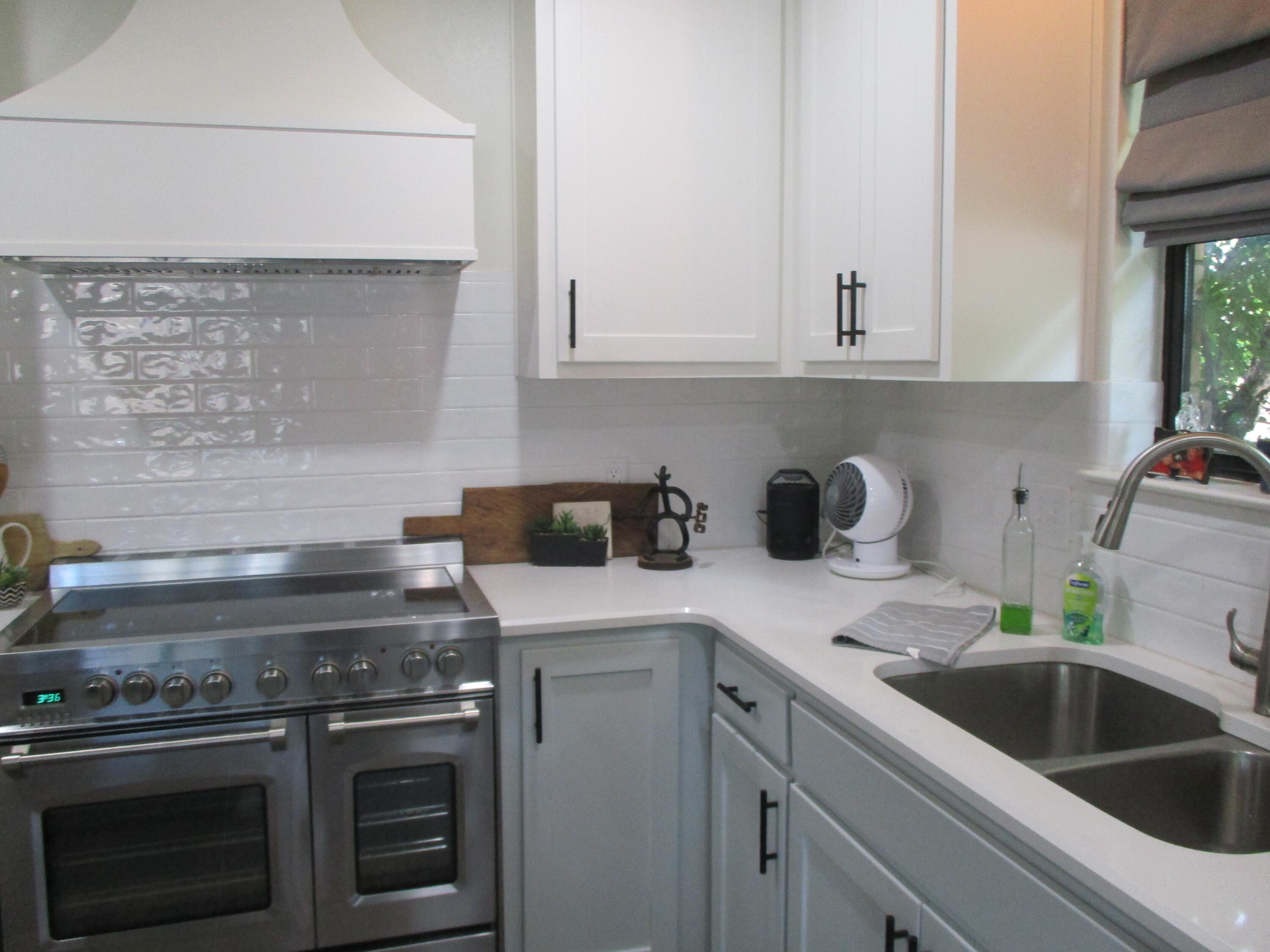 5418 Bentwood Drive Property Photo 4