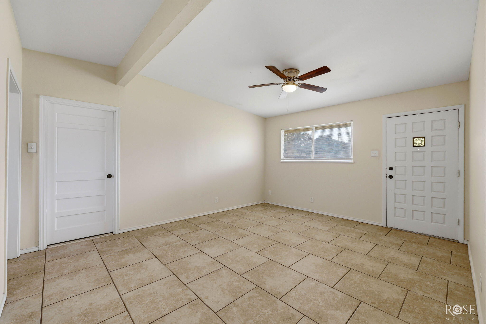 2105 S A & M Avenue Property Photo 4
