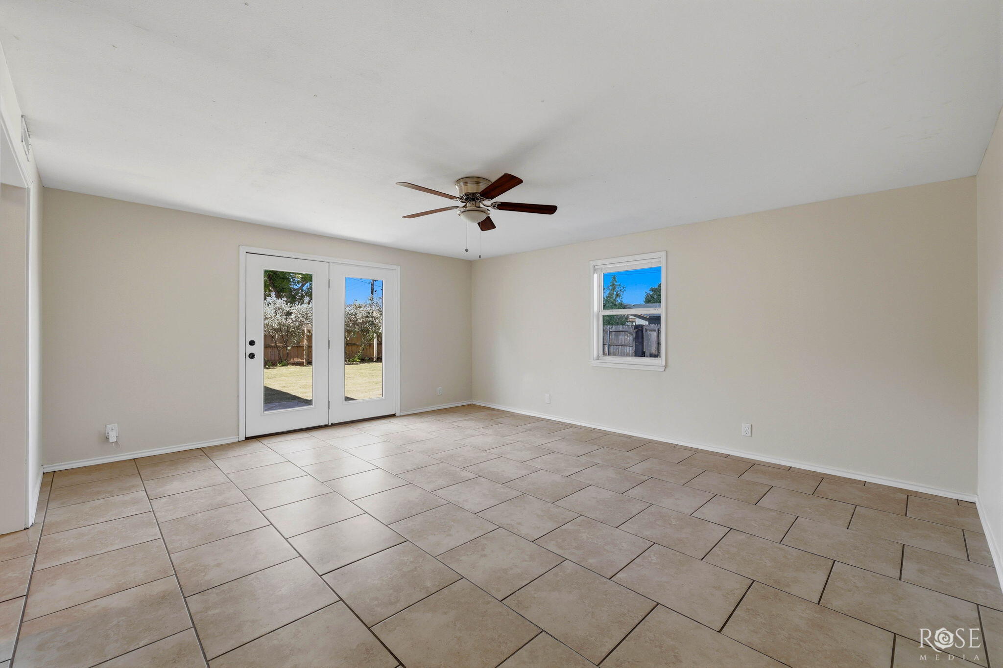2105 S A & M Avenue Property Photo 17