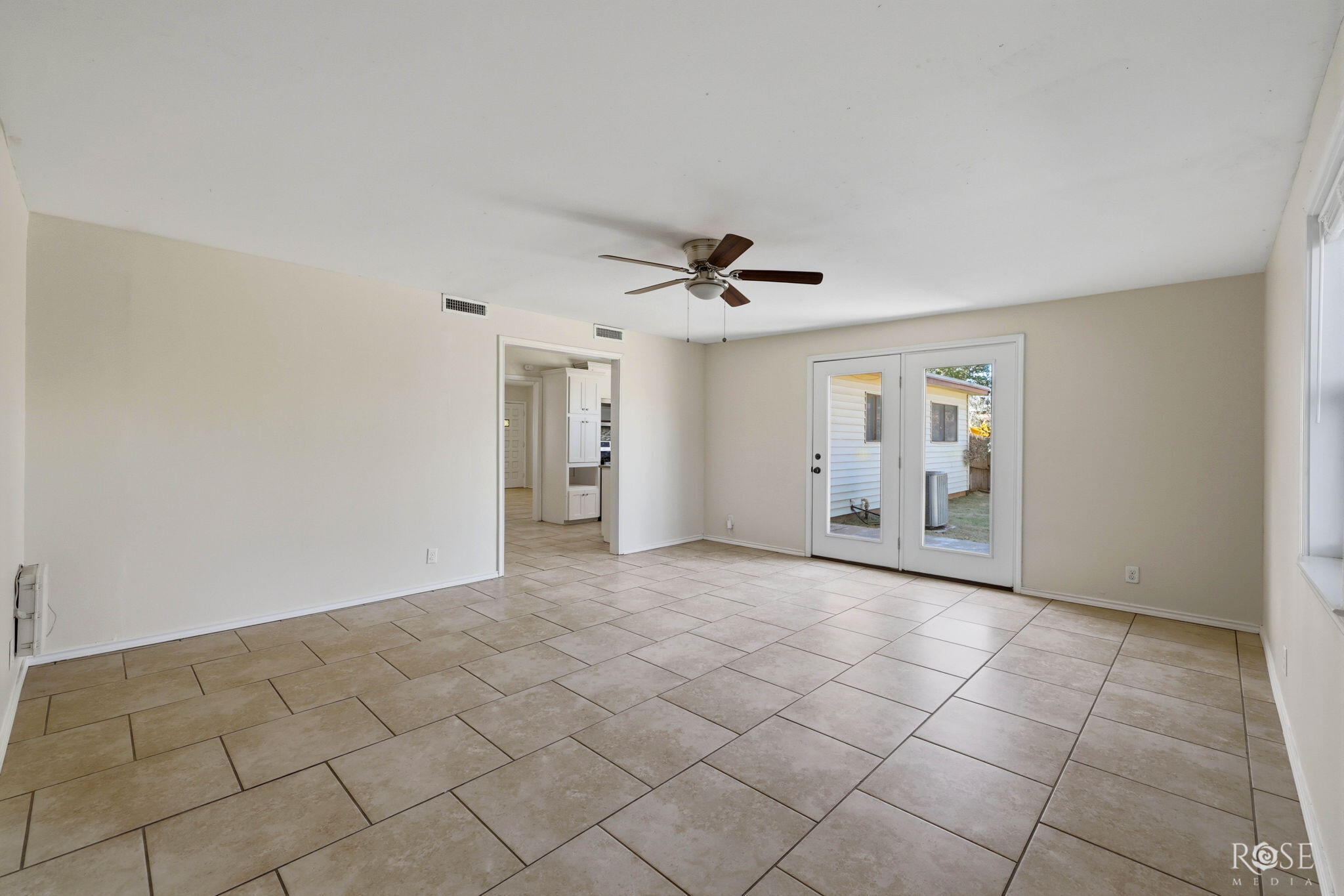 2105 S A & M Avenue Property Photo 18