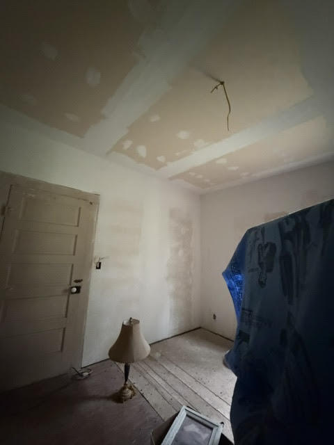 598 S Roberts Street Property Photo 8