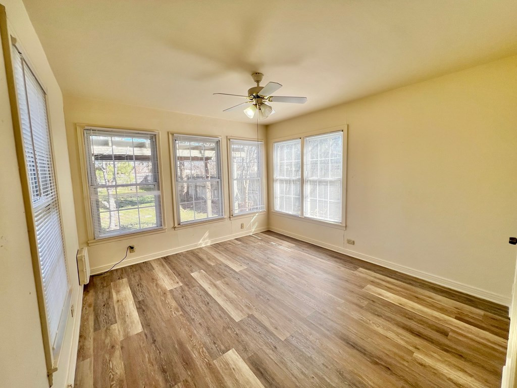 1102 Ardmore Street Property Photo 7