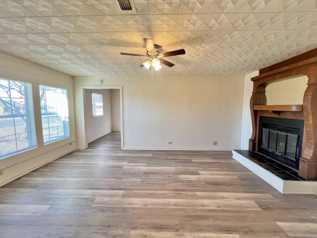 1102 Ardmore Street Property Photo 10