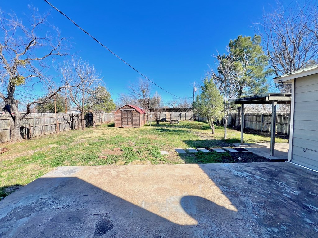 1102 Ardmore Street Property Photo 11