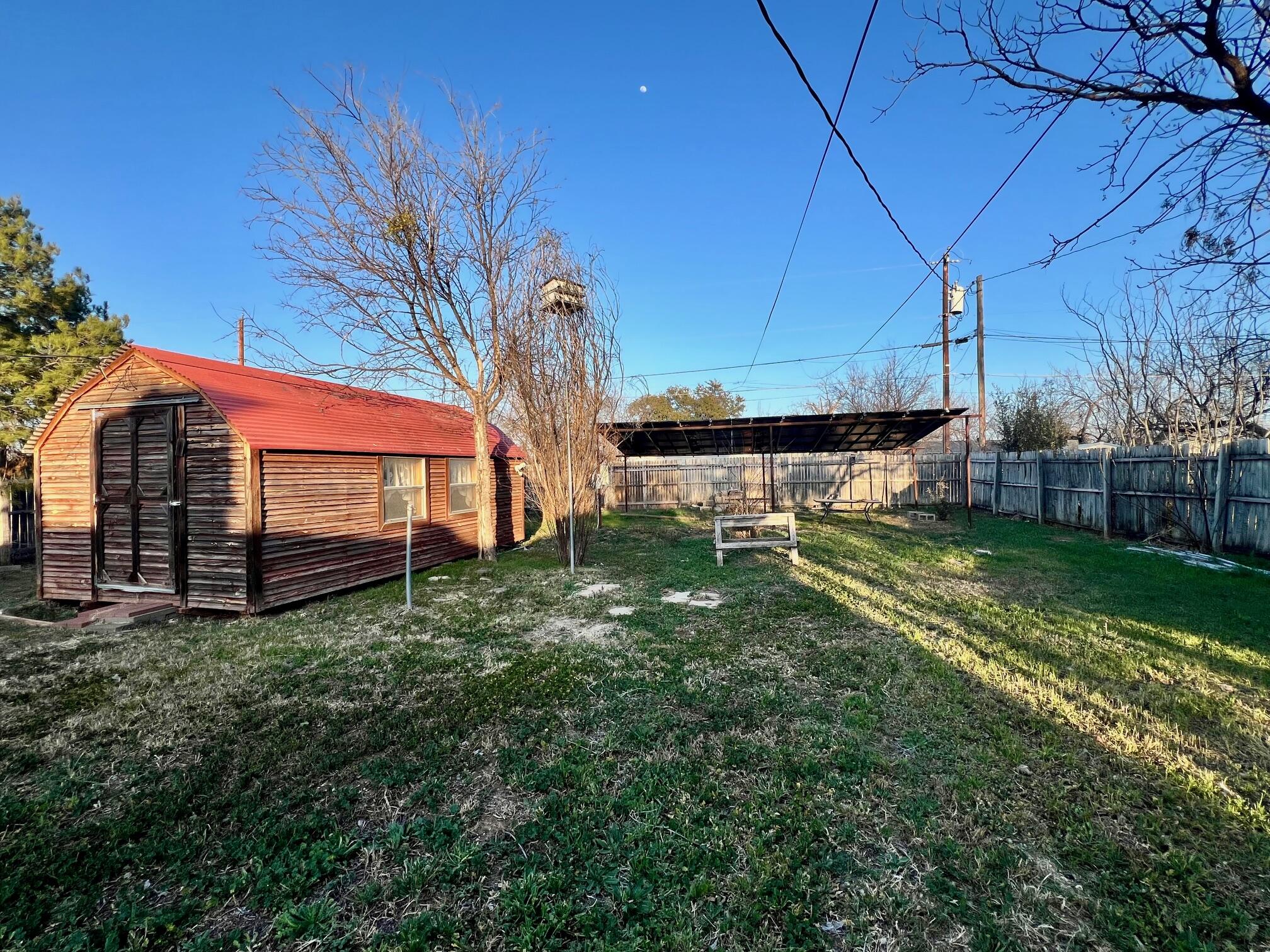 1102 Ardmore Street Property Photo 14