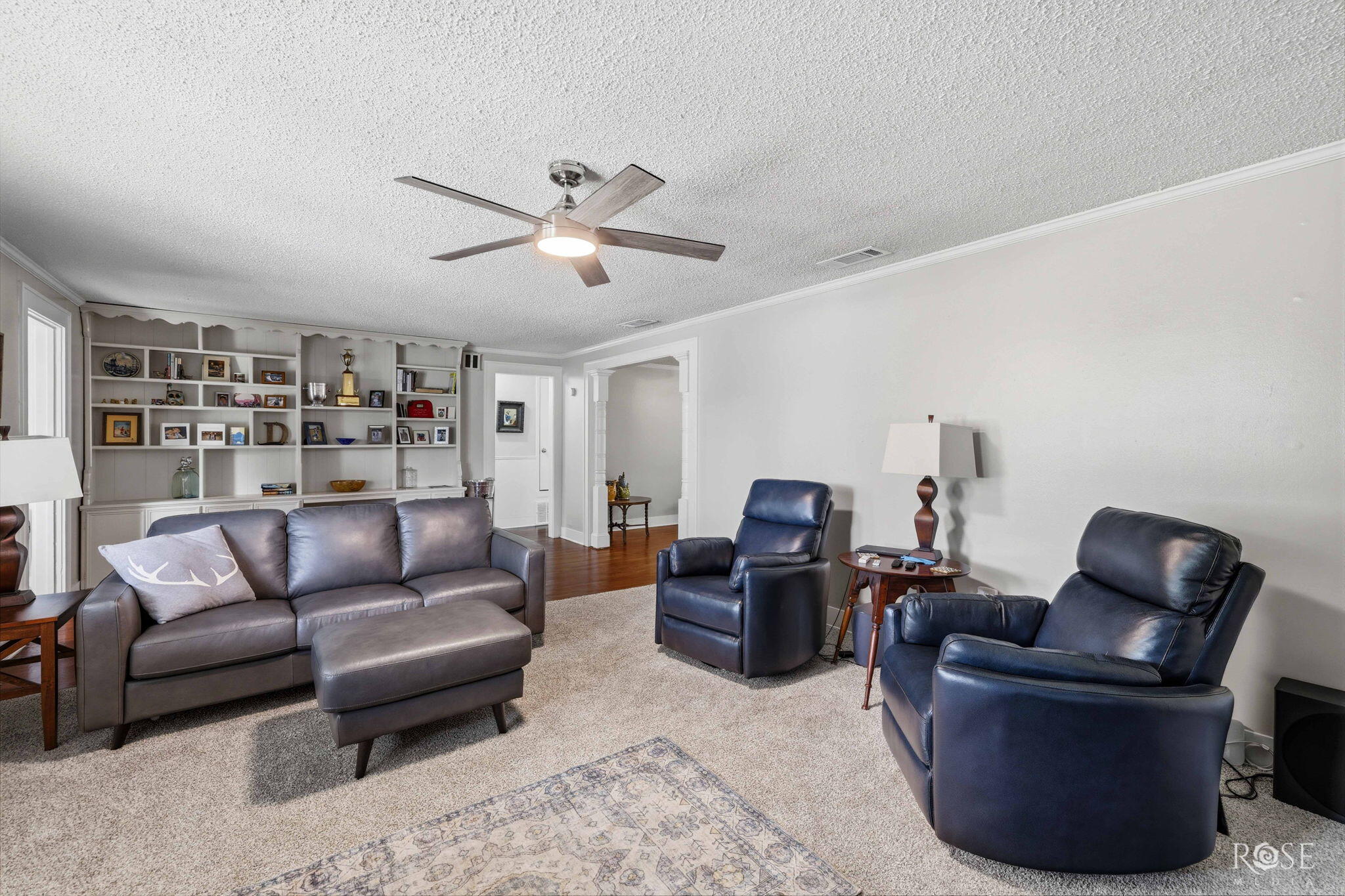 2209 Waco Street Property Photo 10