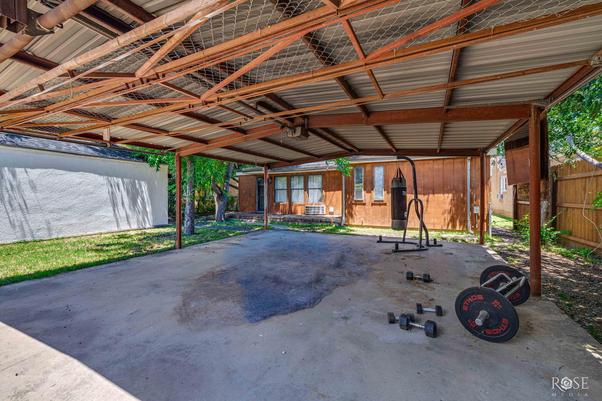 2209 Waco Street Property Photo 35