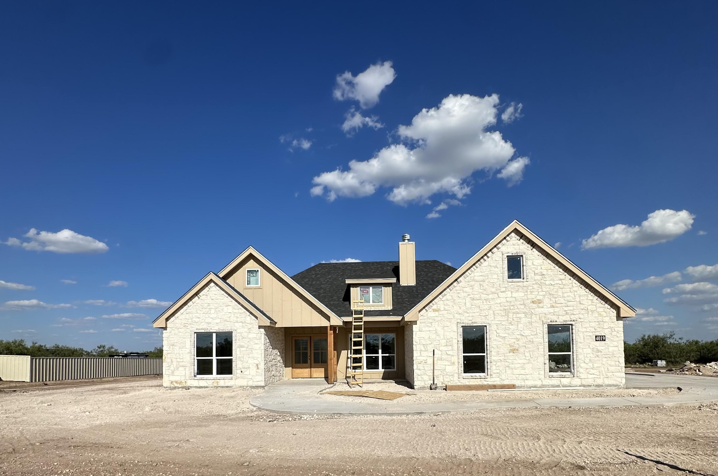 4019 Wildebeest Way Property Photo 4