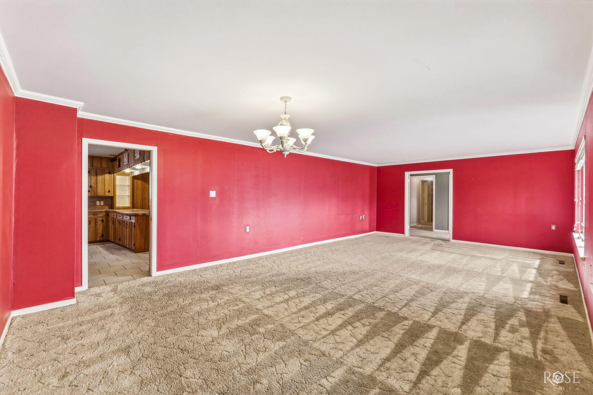 2504 Douglas Drive Property Photo 8