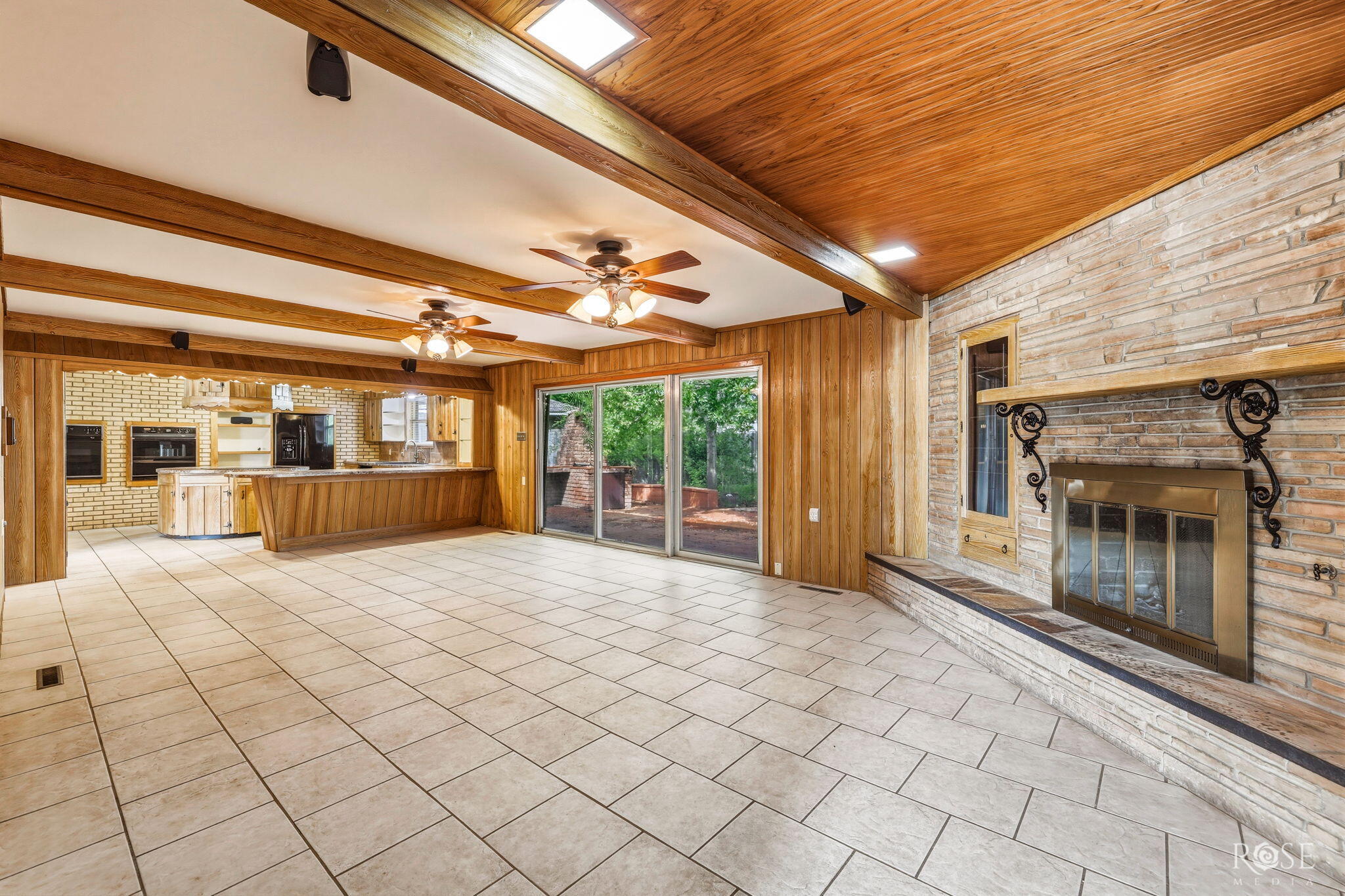 2504 Douglas Drive Property Photo 14