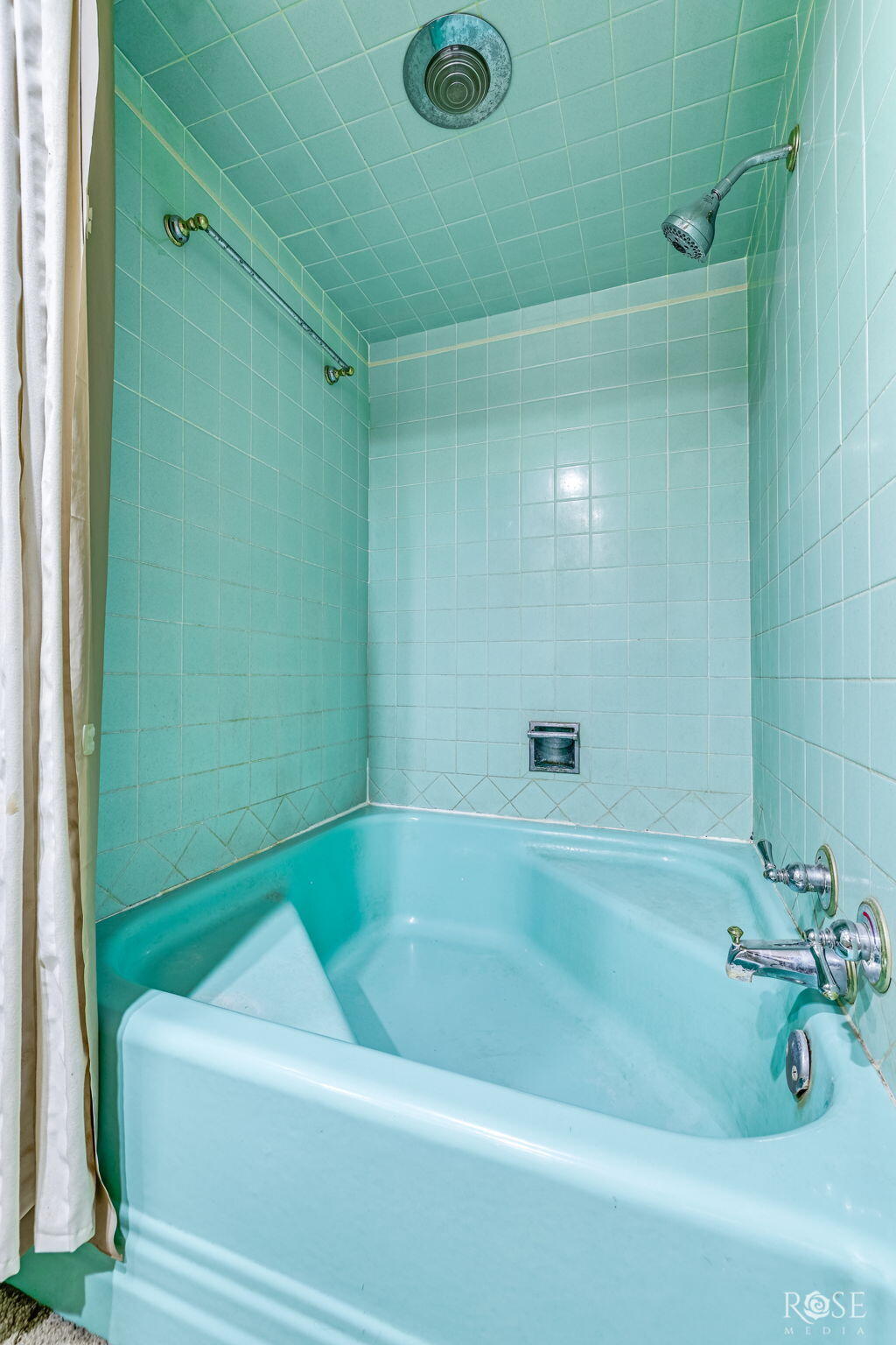 2504 Douglas Drive Property Photo 19
