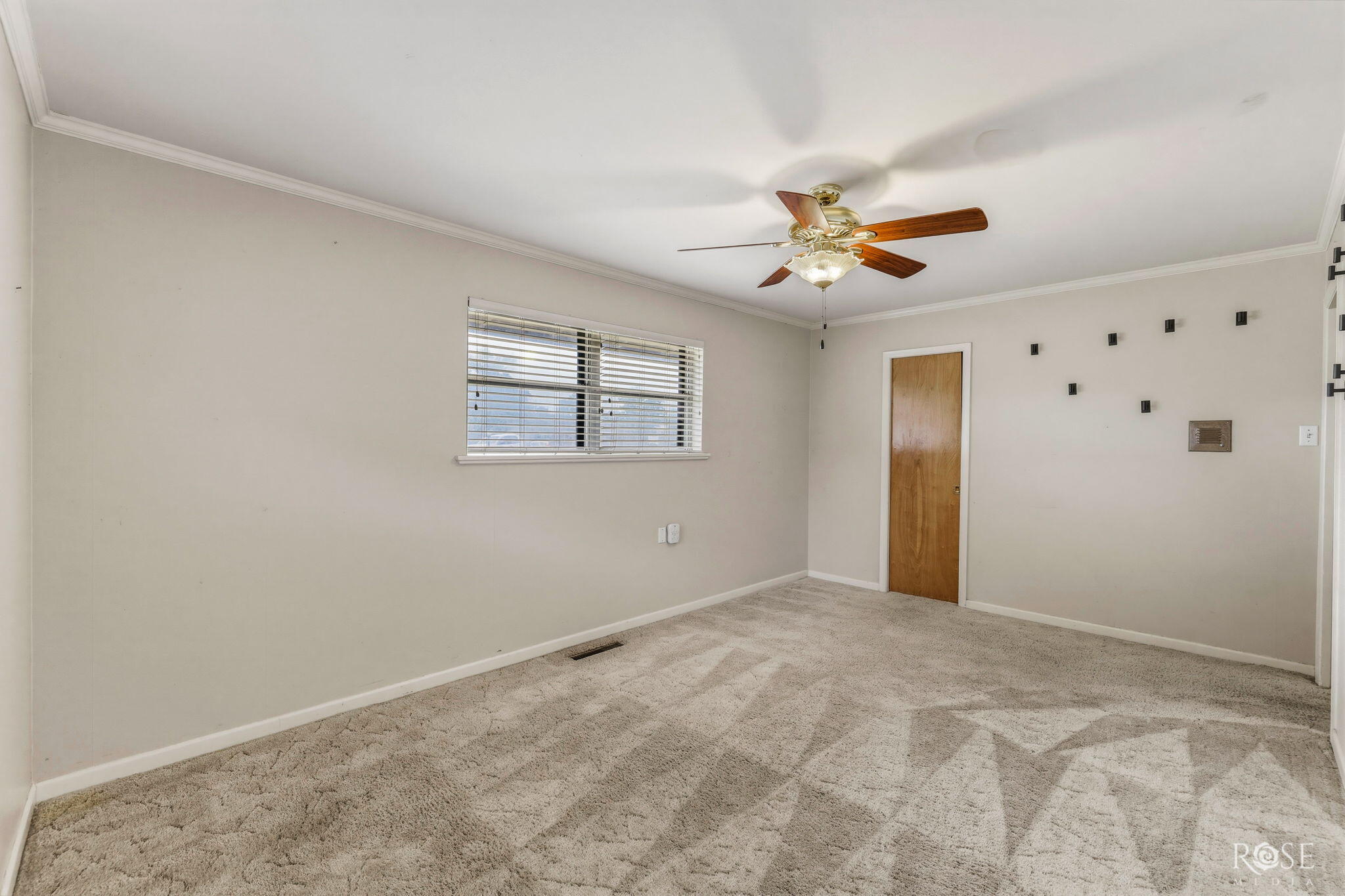 2504 Douglas Drive Property Photo 20