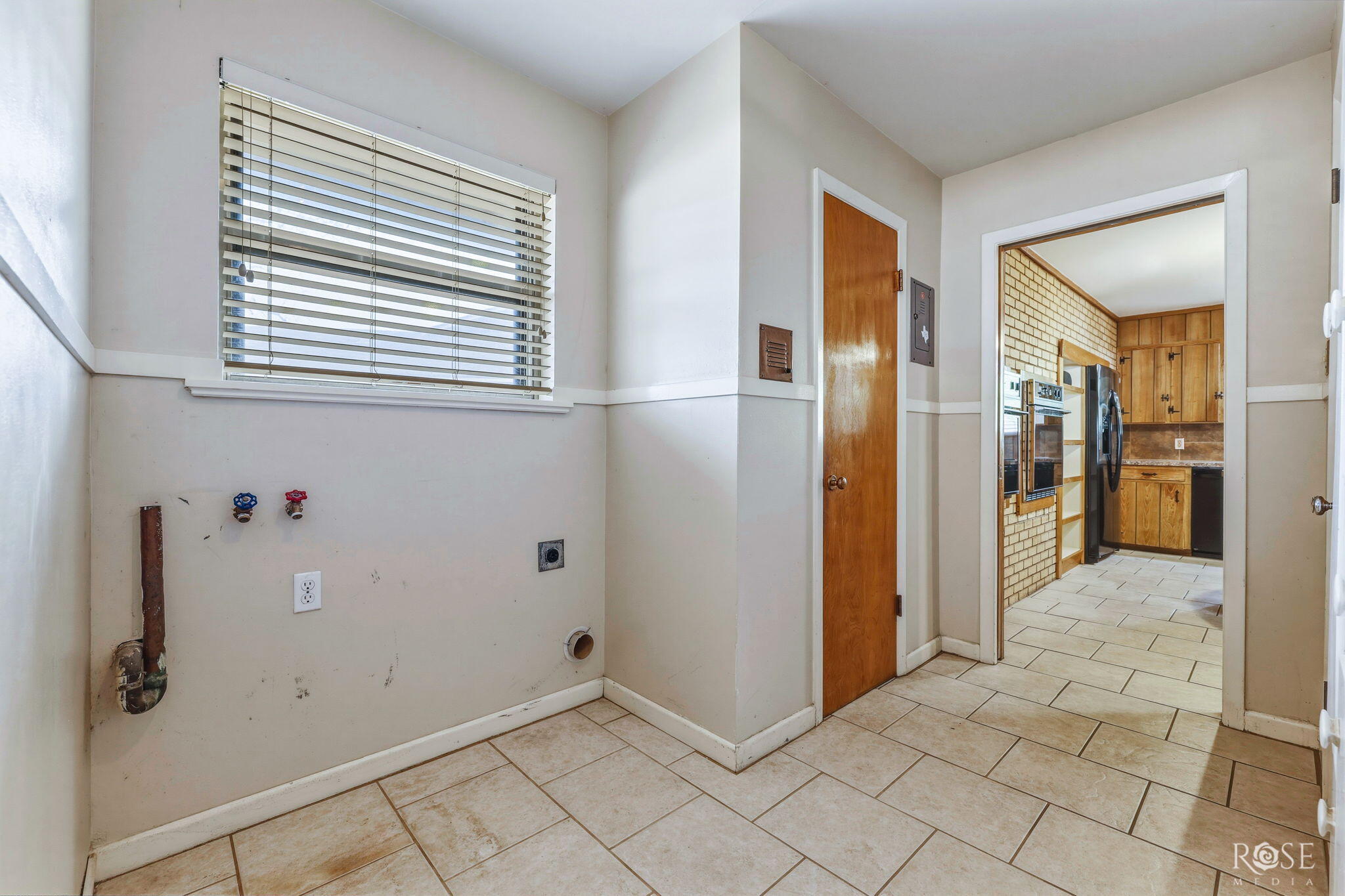 2504 Douglas Drive Property Photo 24
