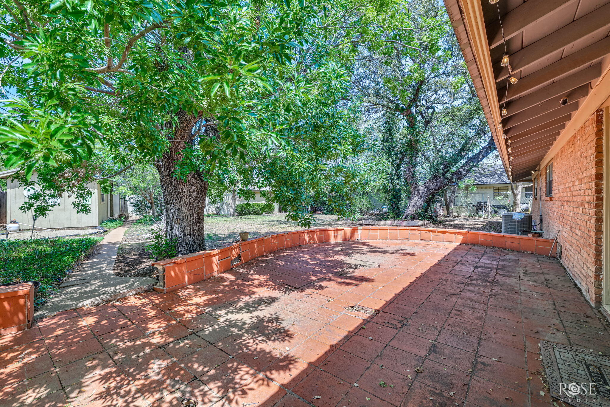 2504 Douglas Drive Property Photo 28