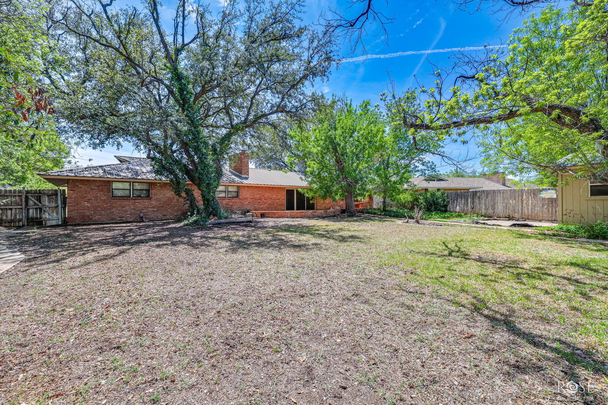 2504 Douglas Drive Property Photo 30