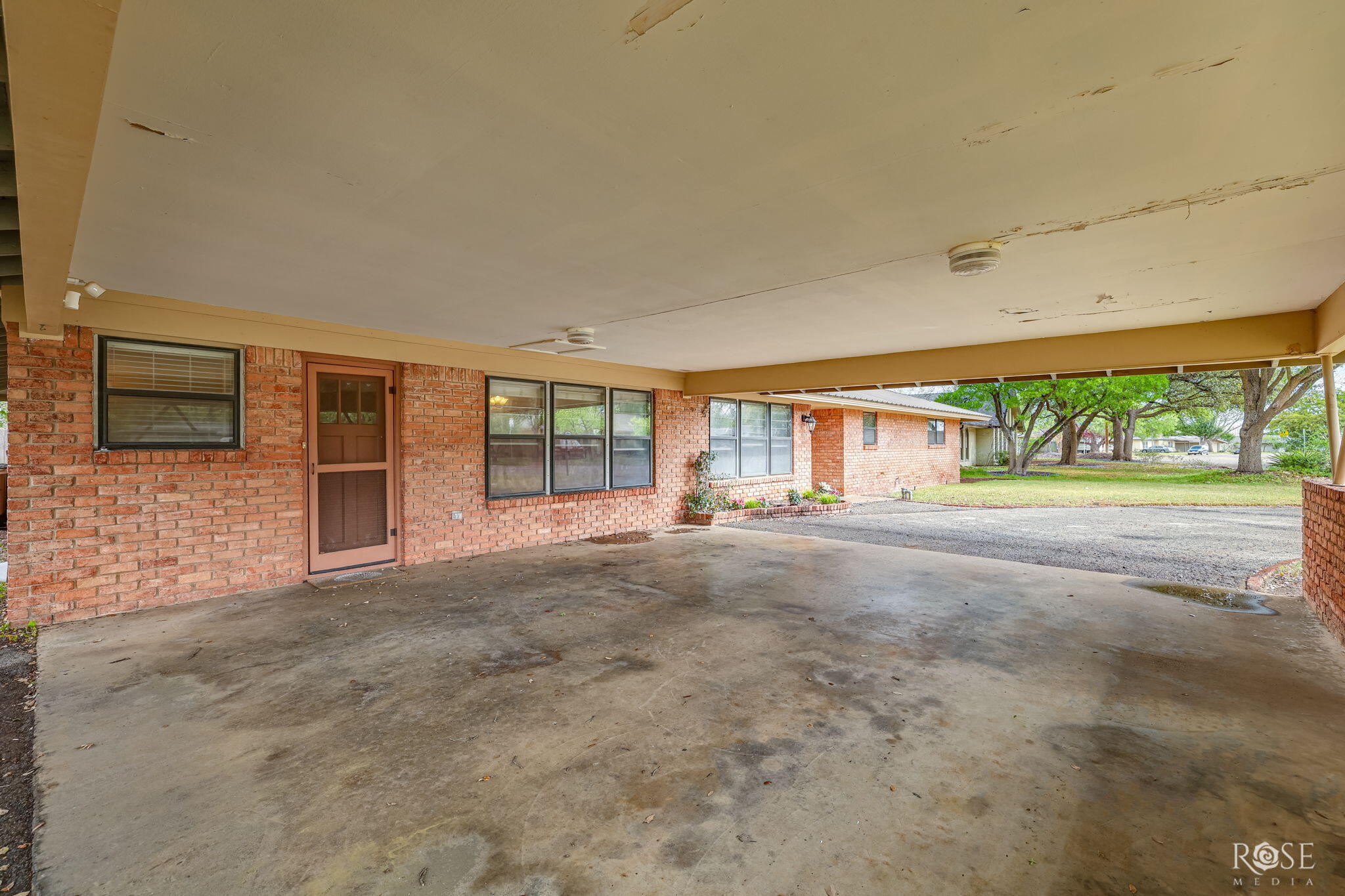 2504 Douglas Drive Property Photo 35