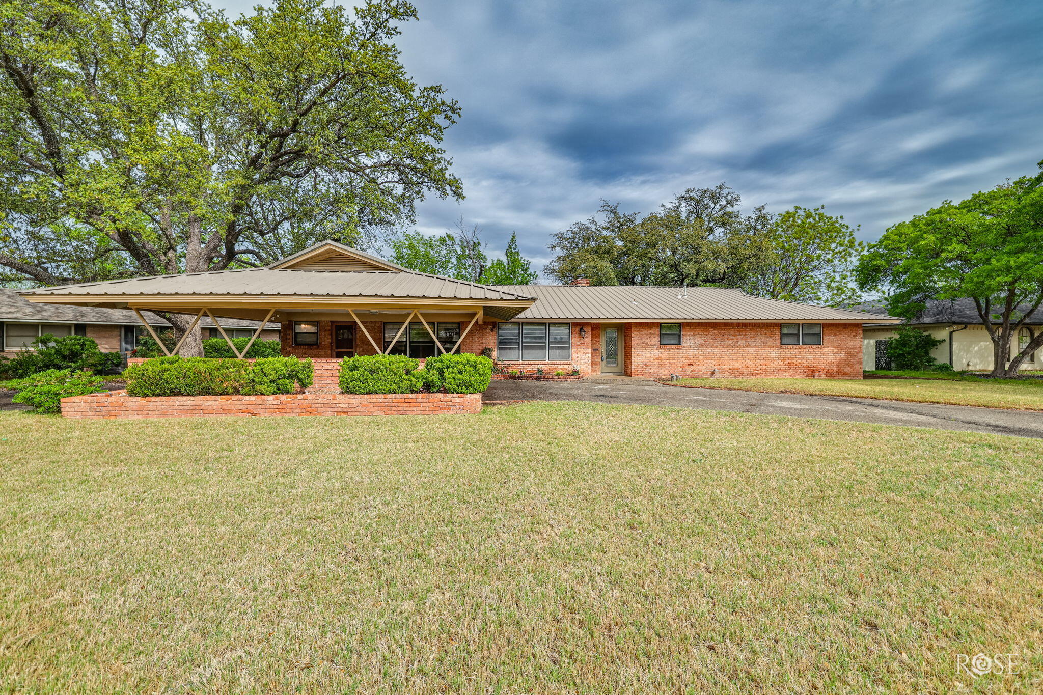 2504 Douglas Drive Property Photo 37