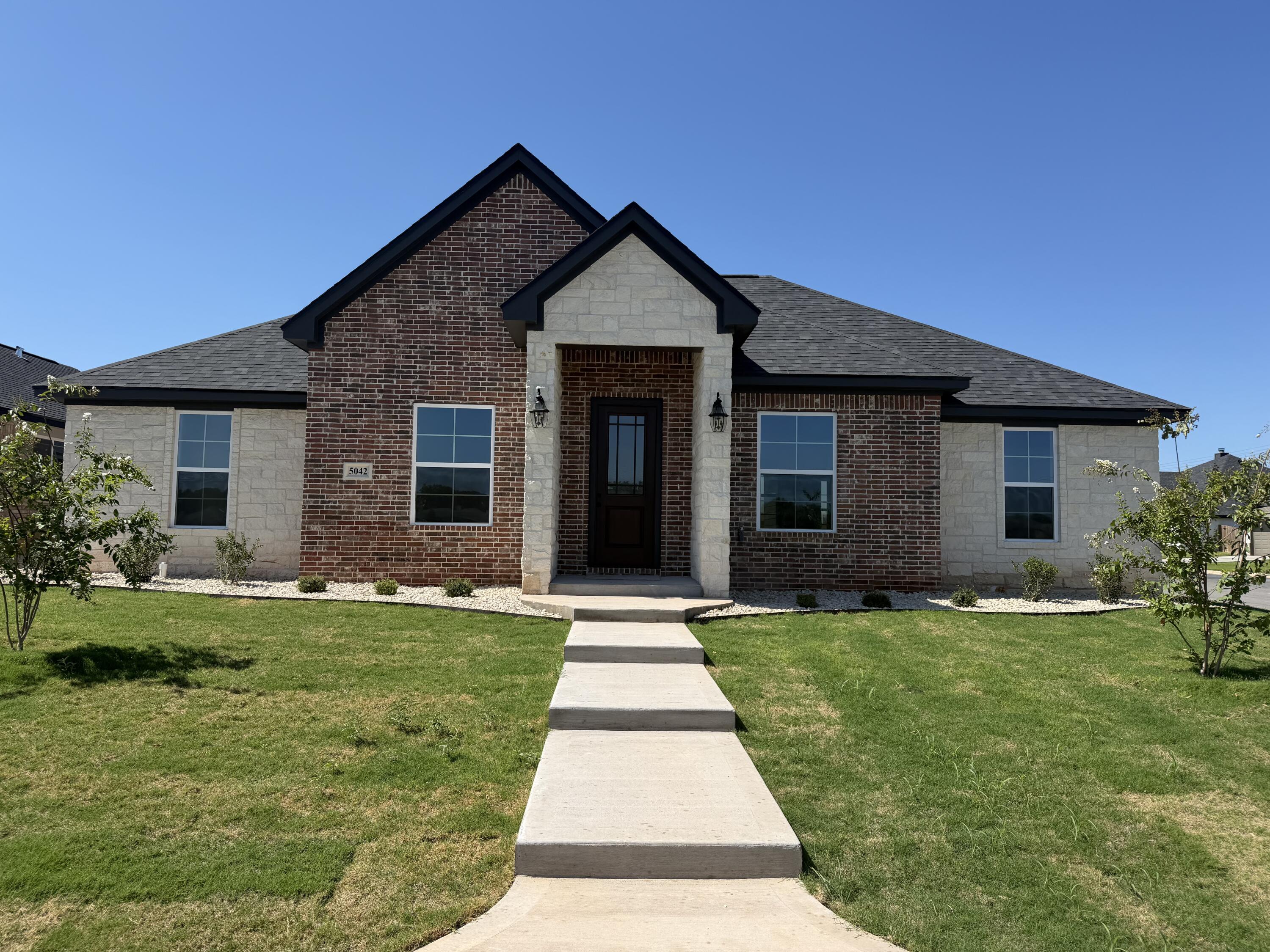 5042 Shefflera Drive Property Photo 1