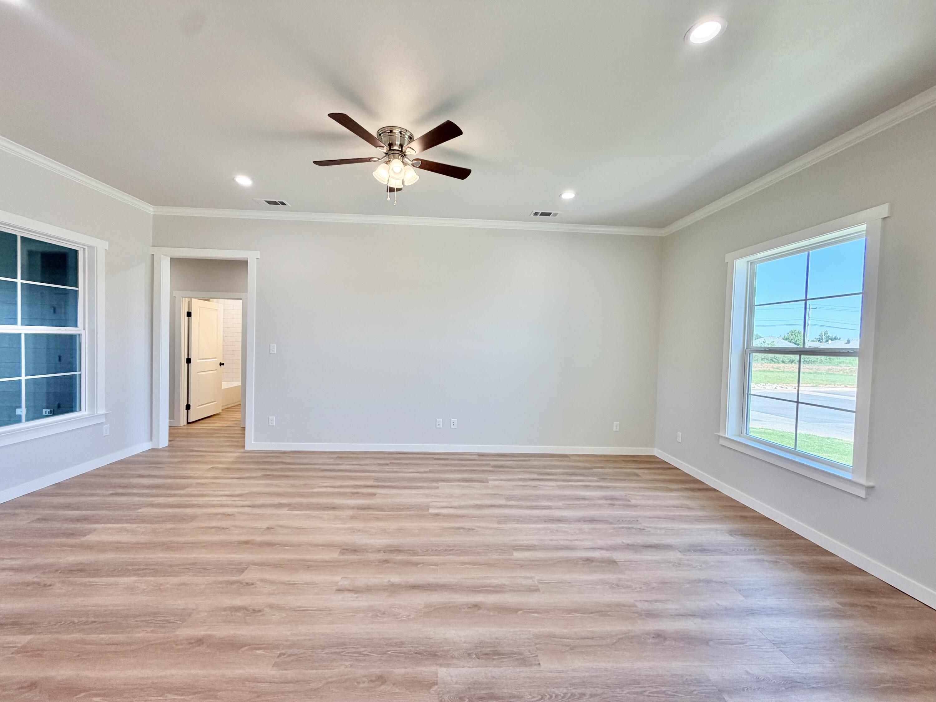 5042 Shefflera Drive Property Photo 6