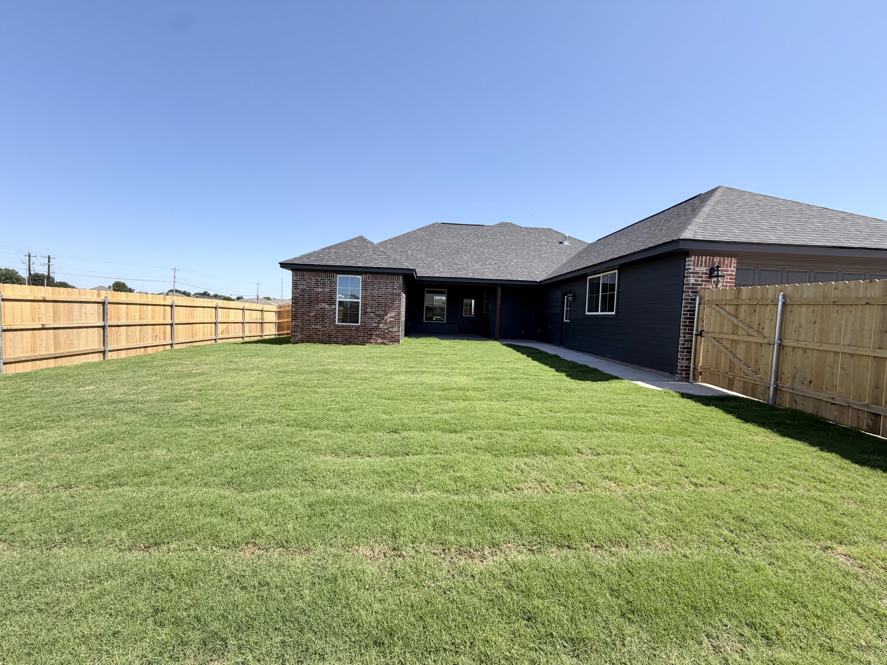 5042 Shefflera Drive Property Photo 28
