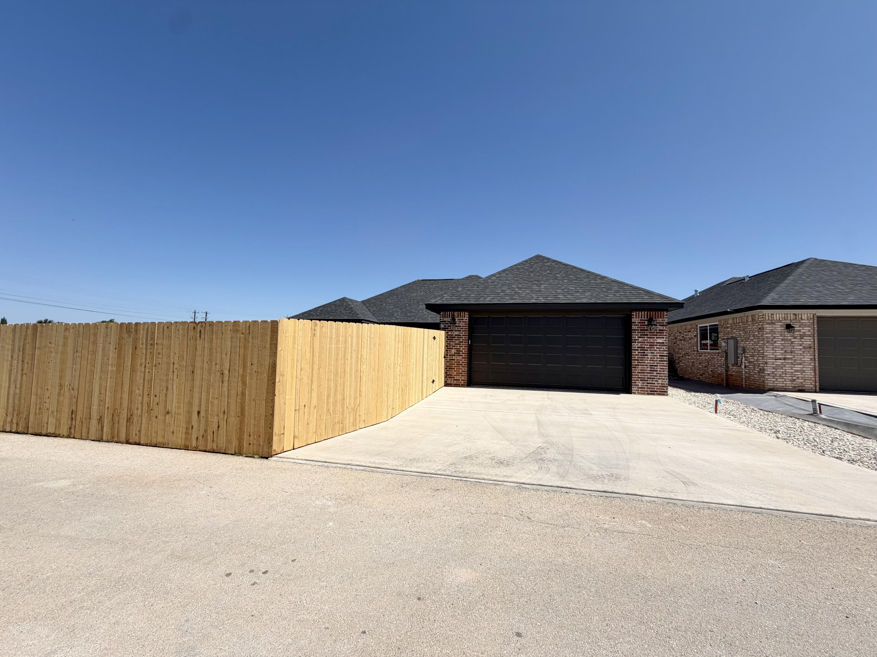 5042 Shefflera Drive Property Photo 29