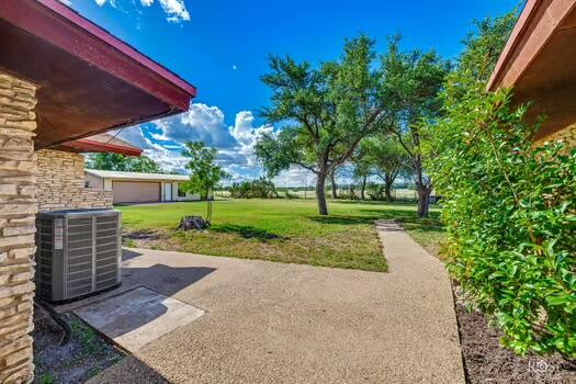 3054 Atkins Lane Property Photo 9