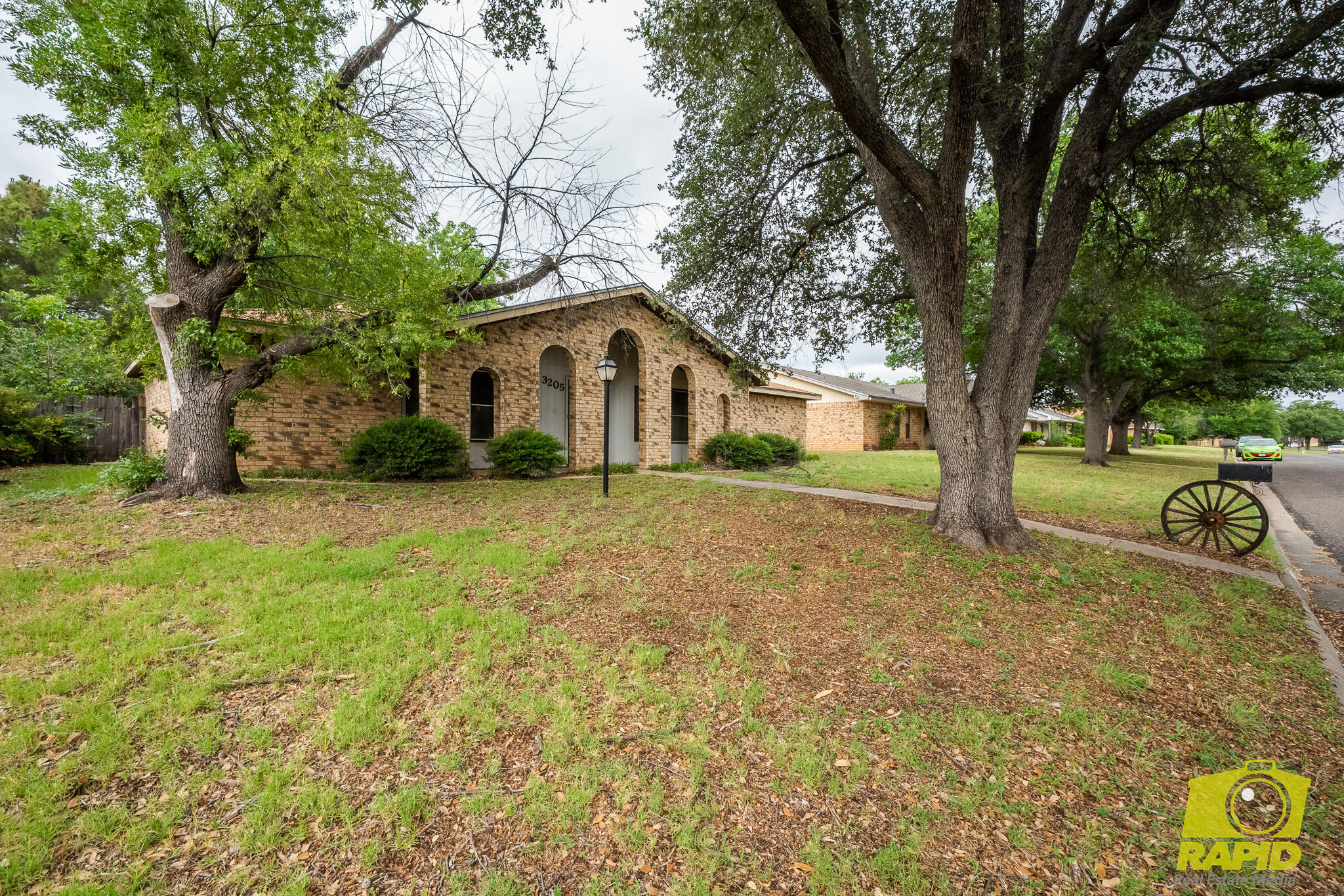 3205 Southland Boulevard Property Photo 2
