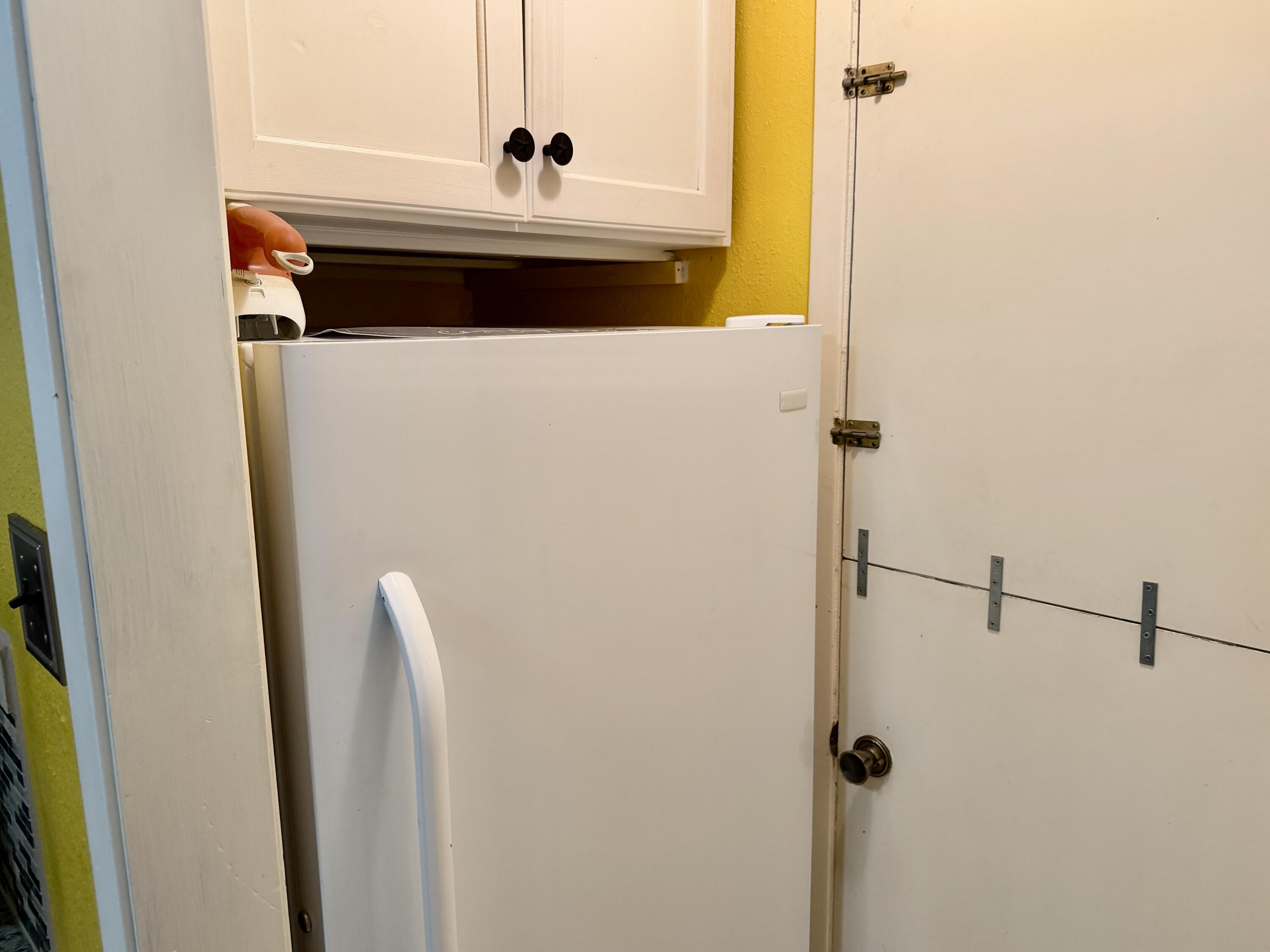 349 W 34th Street Property Photo 9