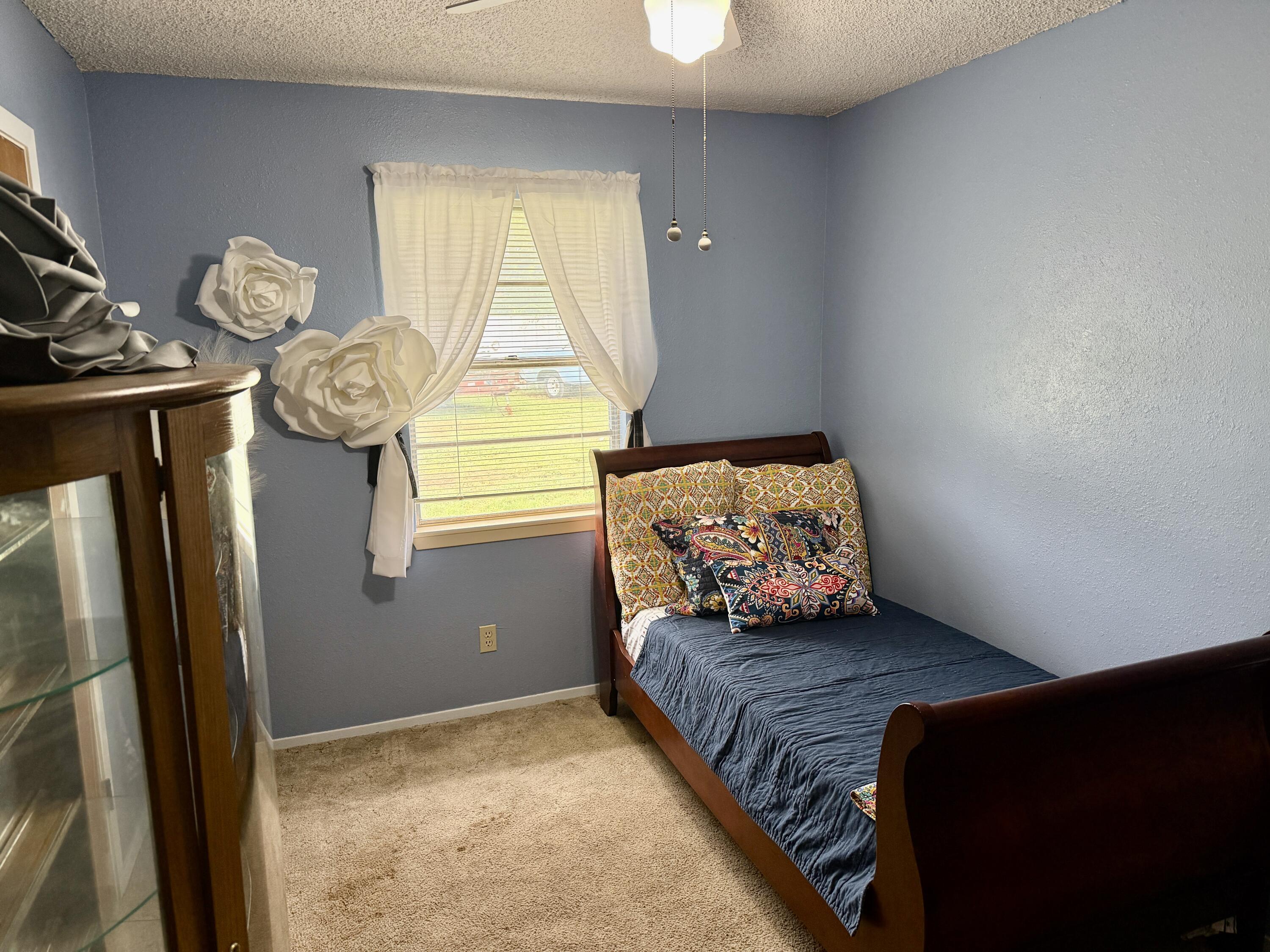 349 W 34th Street Property Photo 16