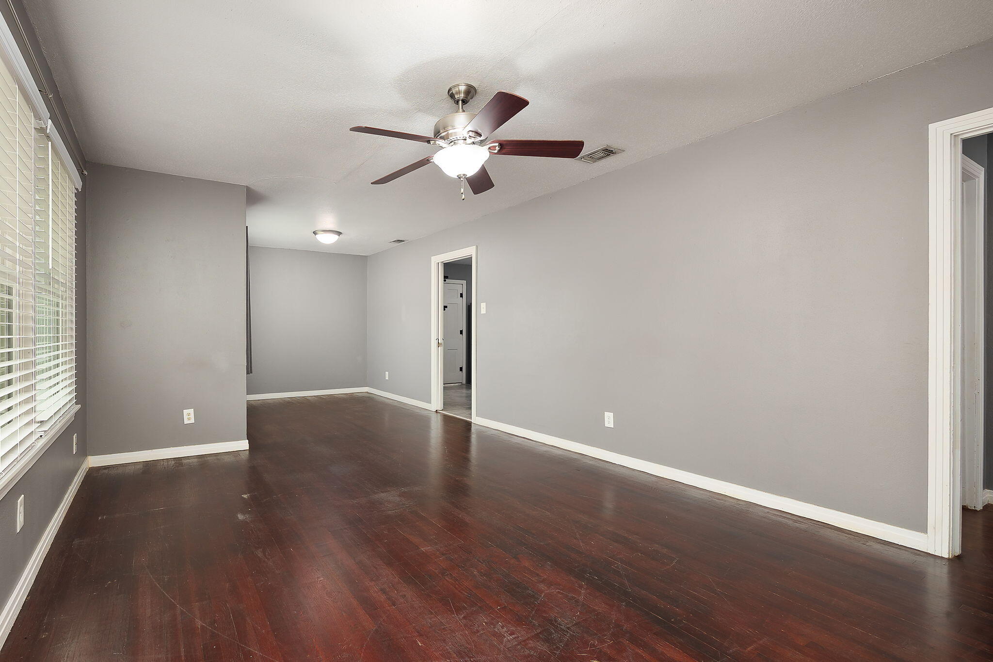 2520 Yale Avenue Property Photo 6