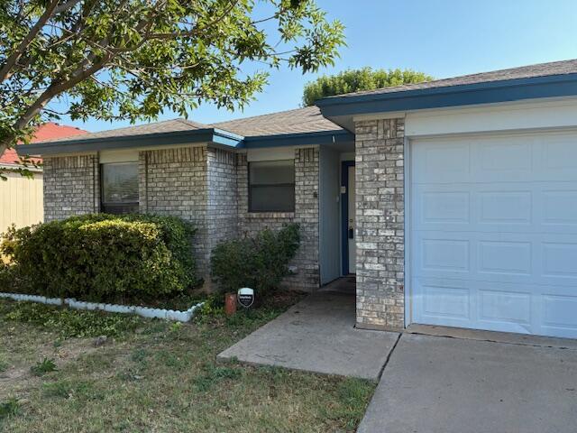 2718 Regent Boulevard Property Photo 1
