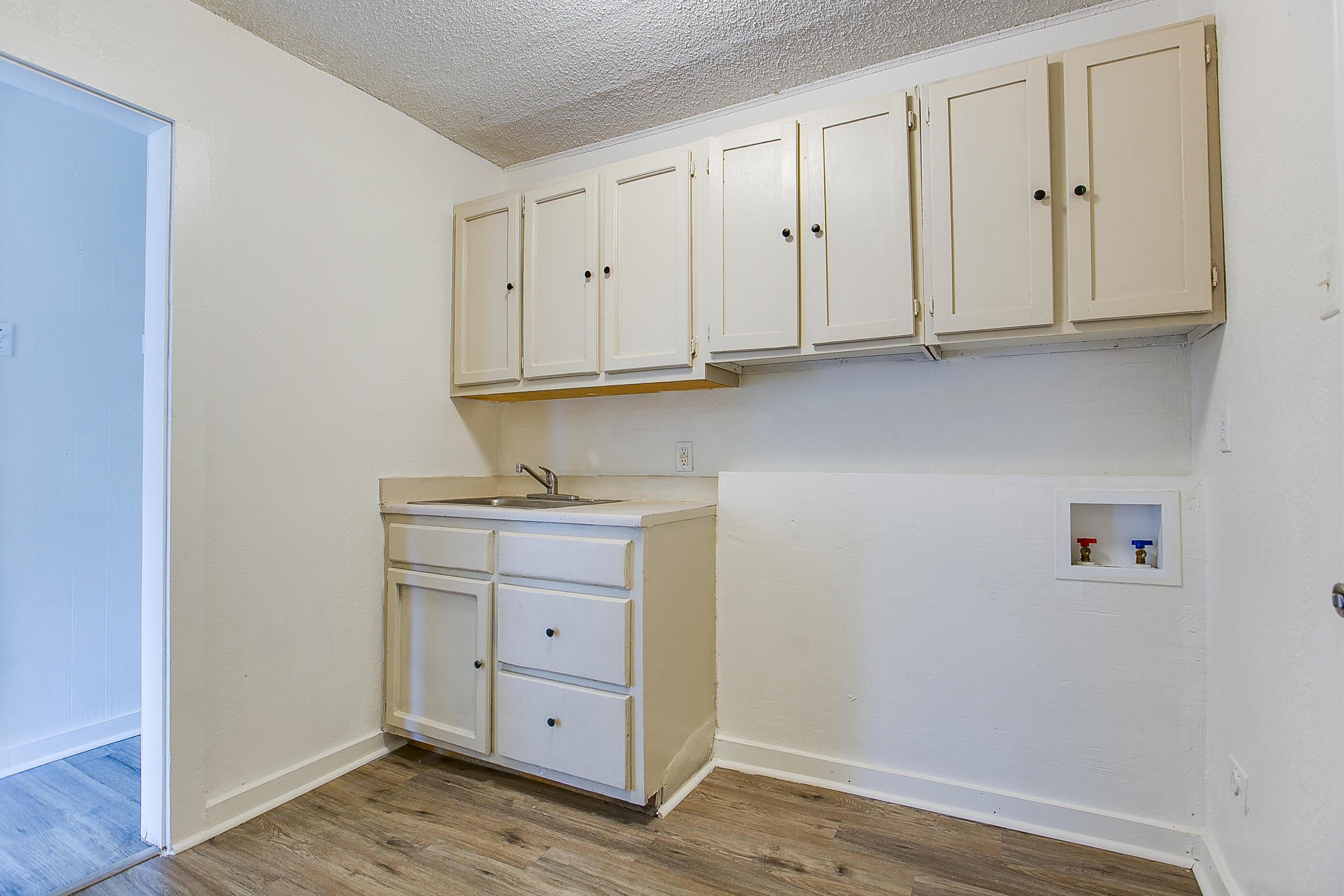 132 E 11th Street Property Photo 6